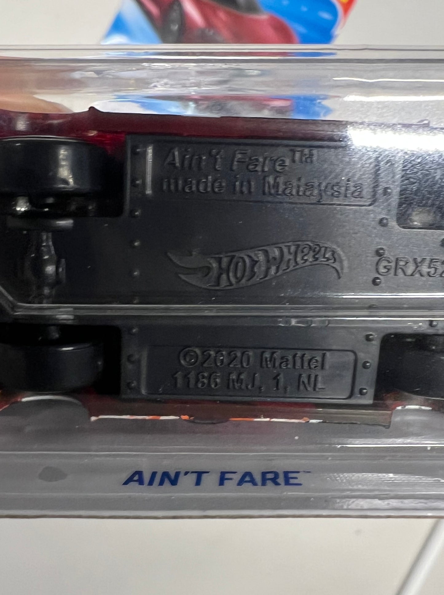 Hot Wheels Ain’t Fare – 2023 Treasure Hunt – HW Metro 3/5 – World Tour Livery – Mint Card