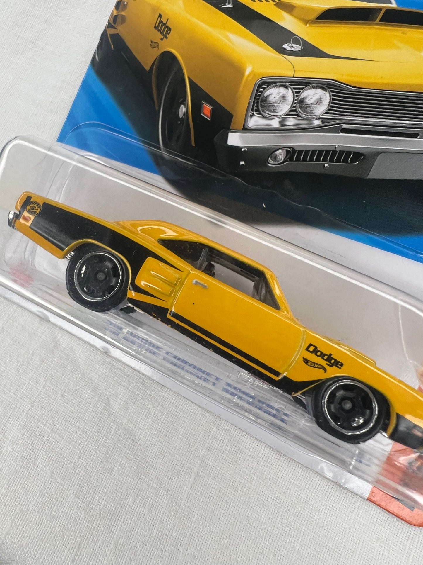 Hot Wheels ’69 Dodge Coronet Superbee – Yellow/Black – 2023 Muscle Mania 5/10