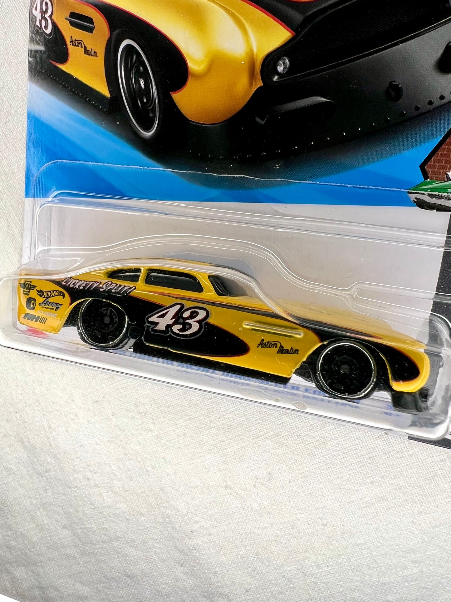 Hot Wheels Aston Martin DB4GT High-Speed Edition – HW Dream Garage 2023 (107/250)