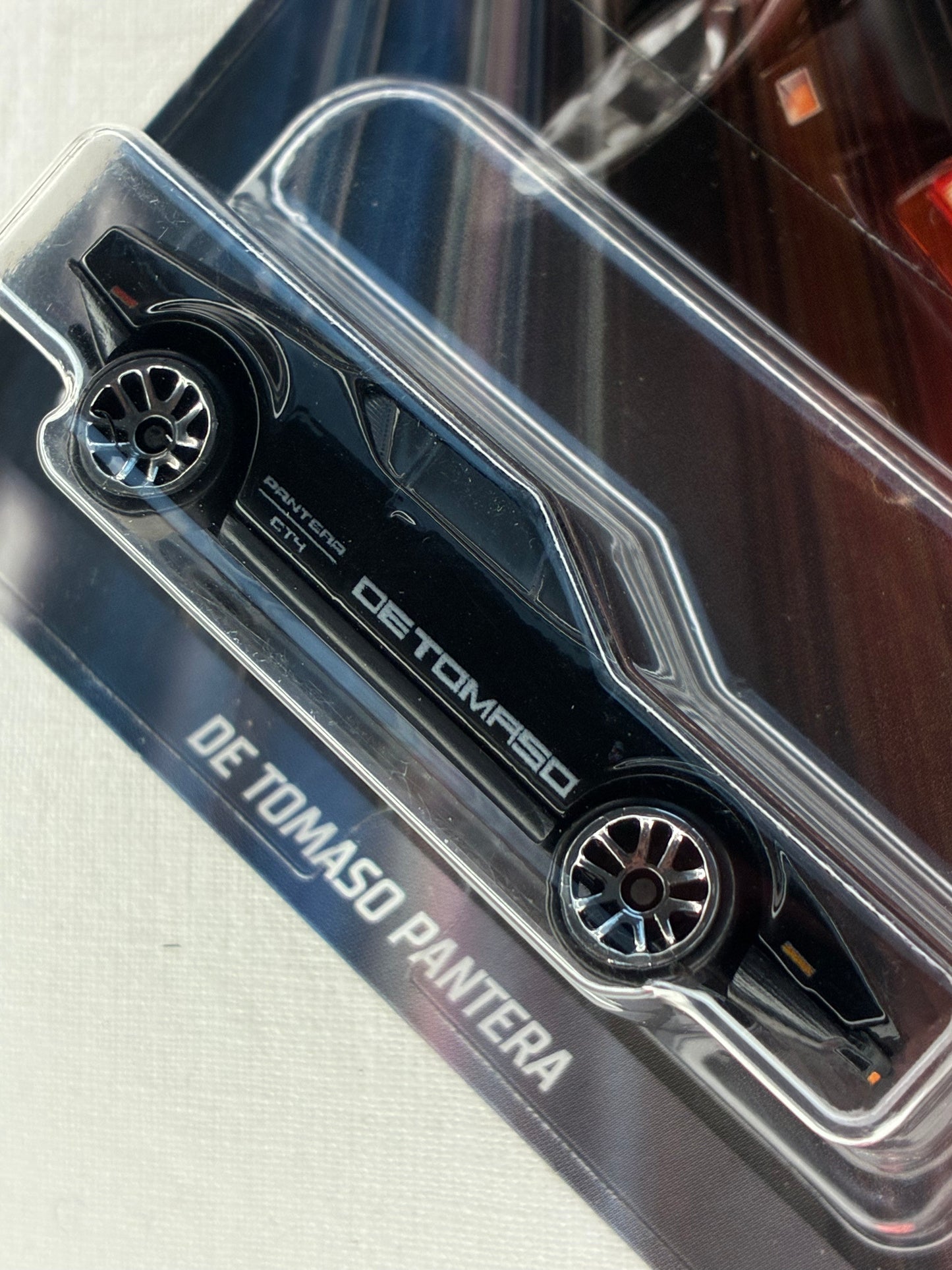 Hot Wheels Fast & Furious De Tomaso Pantera – Sleek Black Legend | 2/5 |